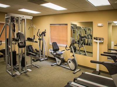 Hotel Candlewood Airport By Ihg